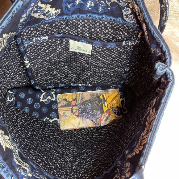Vera Bradley Retired Blue coin Tote NWT - Picture 5 of 5